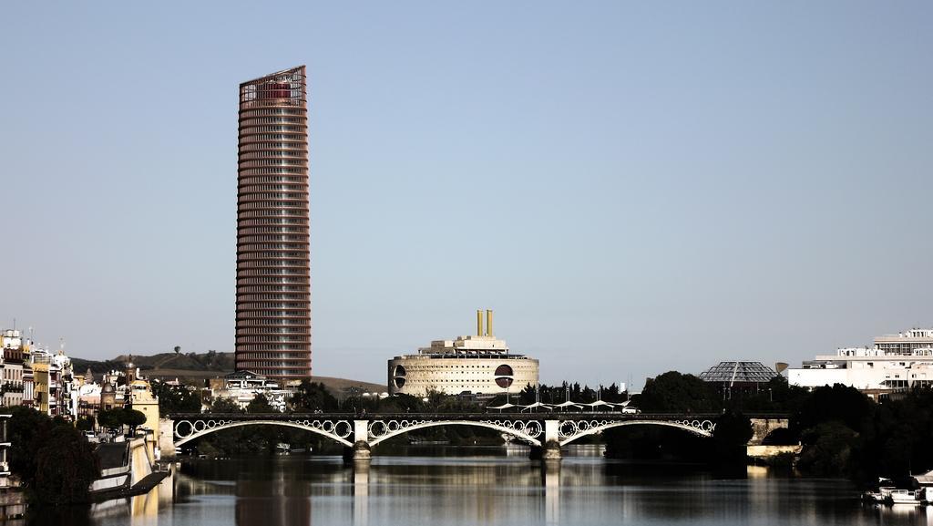 Luxury Apartment Plus Ultra Севиля Екстериор снимка
